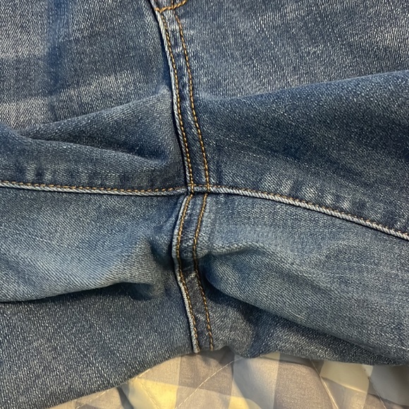 American Eagle Skinny Bermuda Shorts - Picture 5 of 5